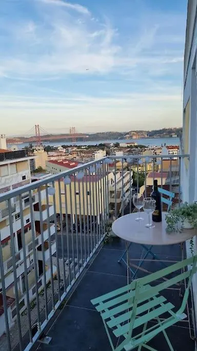 Duplex Overthetejo, 5 Min Belem Tower Lisboa 0*,  Πορτογαλία
