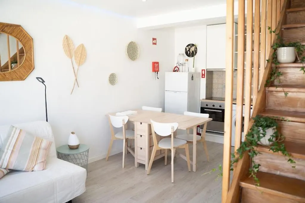 Duplex Overthetejo, 5 Min Belem Tower Lisbon Apartment